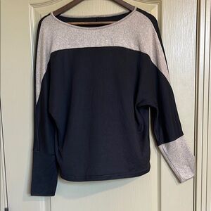 Black and Tan thin Sweater